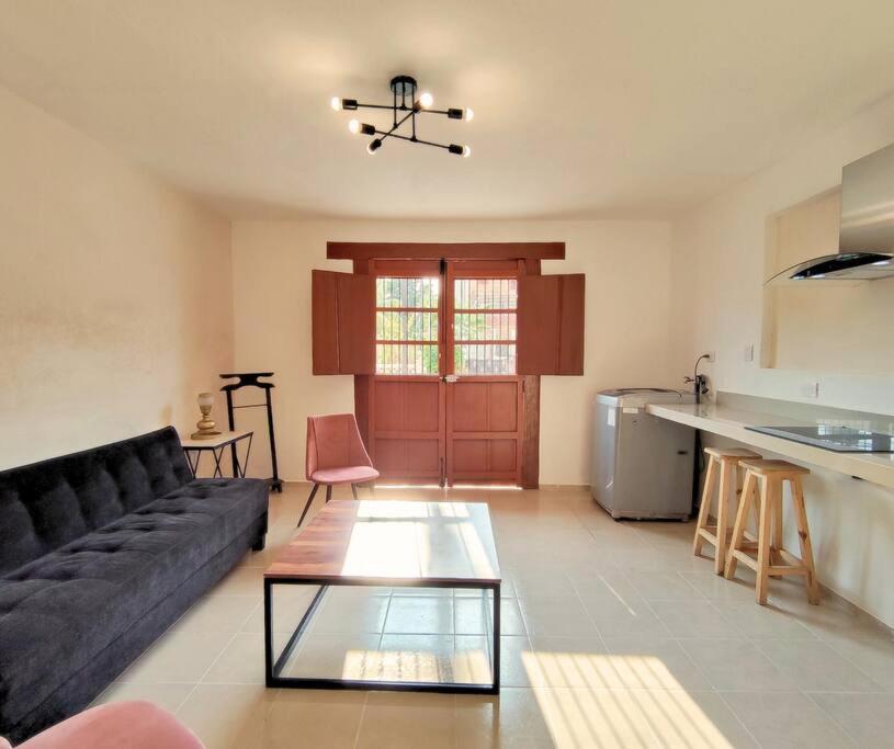 Casa Colibri Con Alberca En El Centro Apartment Merida Bagian luar foto
